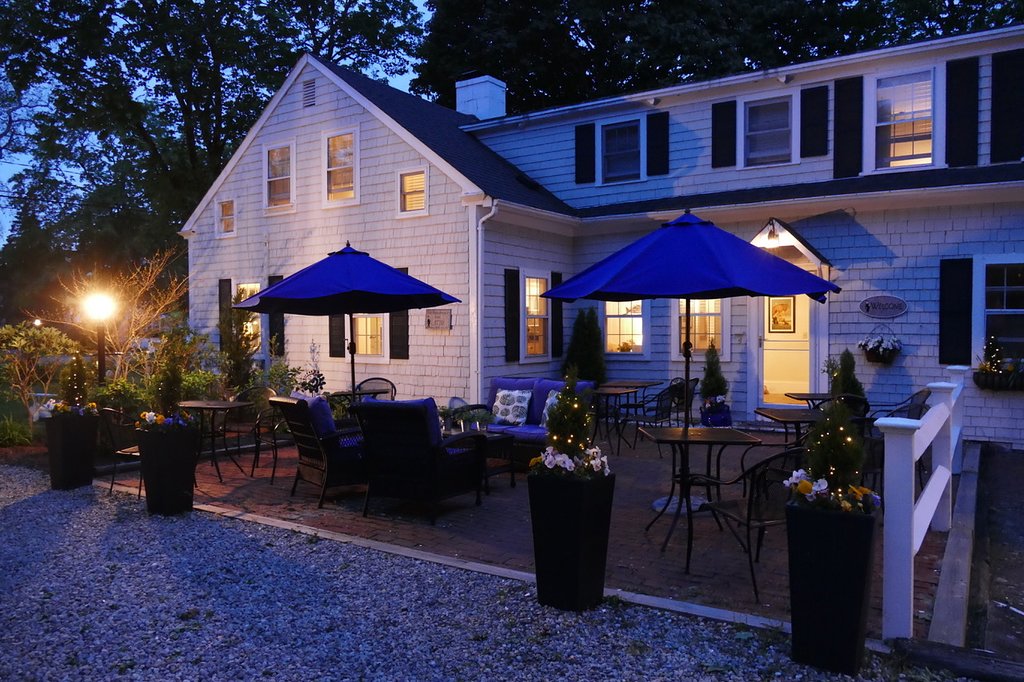 Parsonage Inn exterior